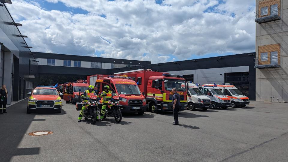 Einsatzkräfte aus dem Kreis Lippe bereiten sich auf ihren Einsatz bei der EM vor.